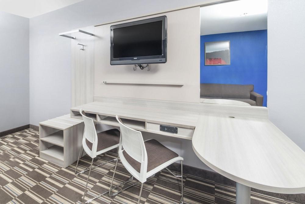 Microtel Inn & Suites By Wyndham Bethel/Danbury Zewnętrze zdjęcie