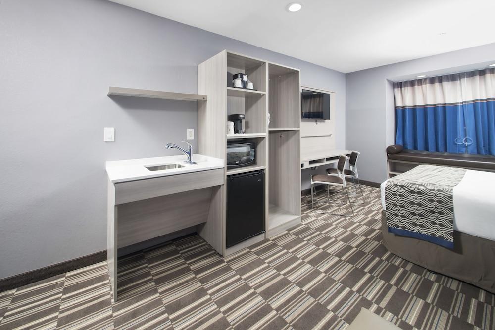 Microtel Inn & Suites By Wyndham Bethel/Danbury Zewnętrze zdjęcie