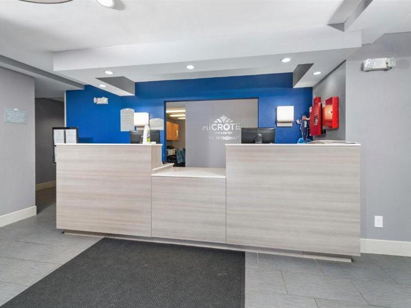 Microtel Inn & Suites By Wyndham Bethel/Danbury Zewnętrze zdjęcie