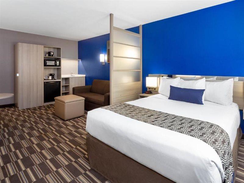 Microtel Inn & Suites By Wyndham Bethel/Danbury Zewnętrze zdjęcie