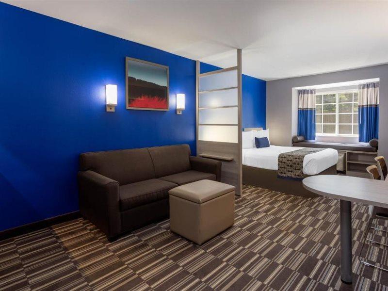 Microtel Inn & Suites By Wyndham Bethel/Danbury Zewnętrze zdjęcie