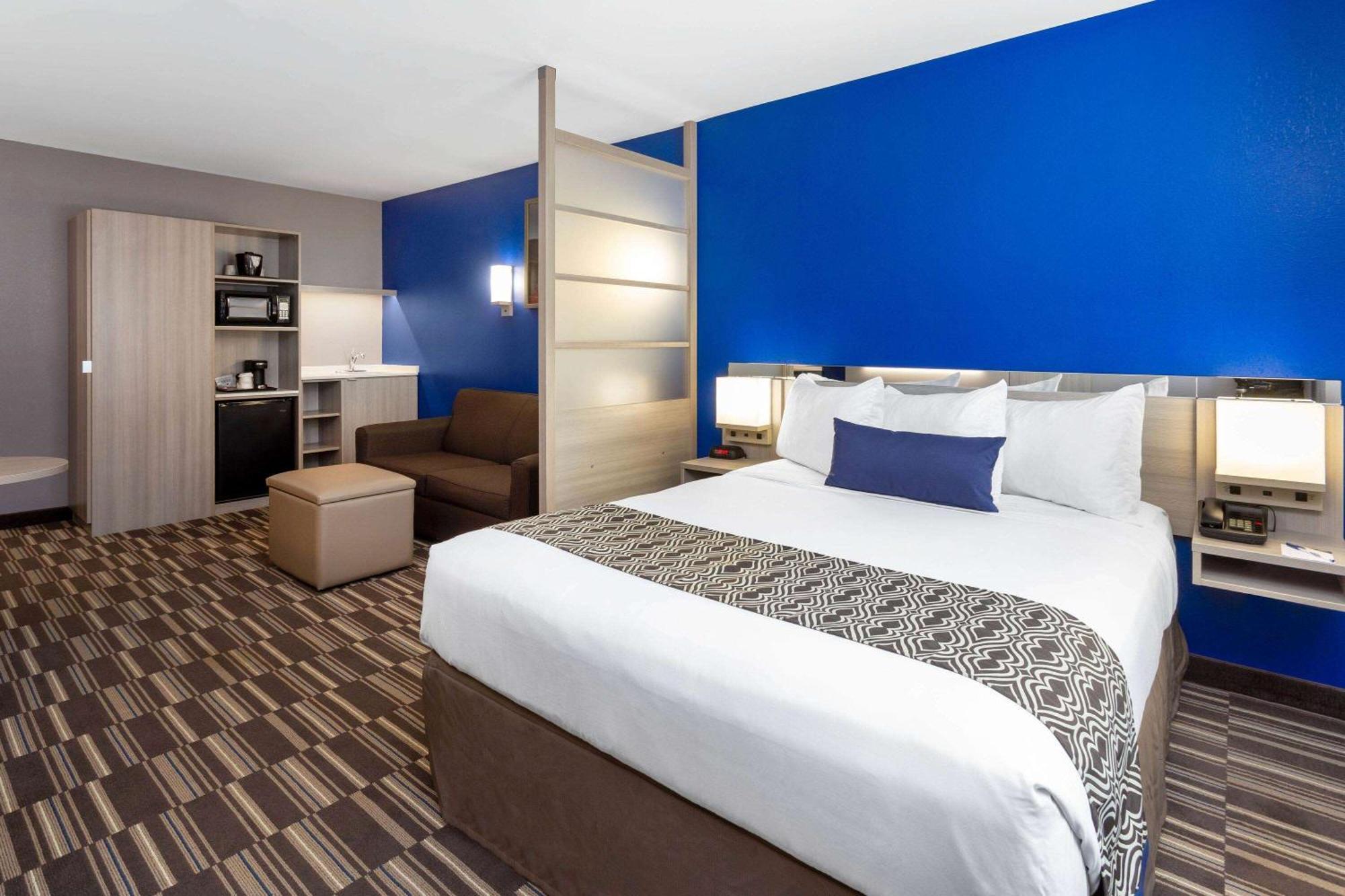 Microtel Inn & Suites By Wyndham Bethel/Danbury Zewnętrze zdjęcie