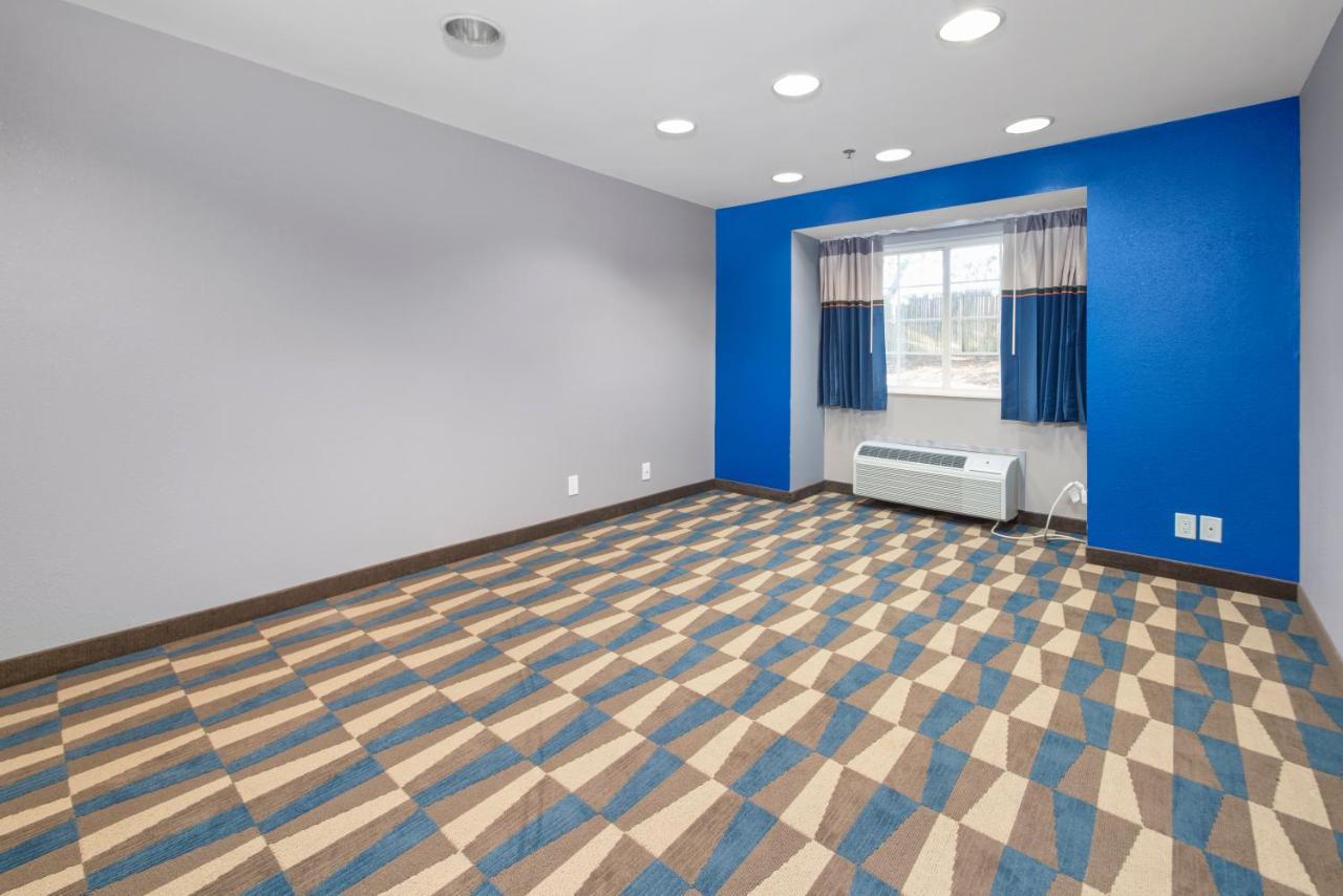 Microtel Inn & Suites By Wyndham Bethel/Danbury Zewnętrze zdjęcie